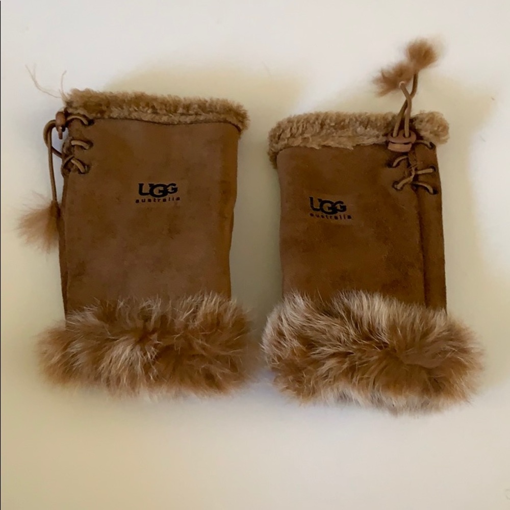Ugg style hand warmers